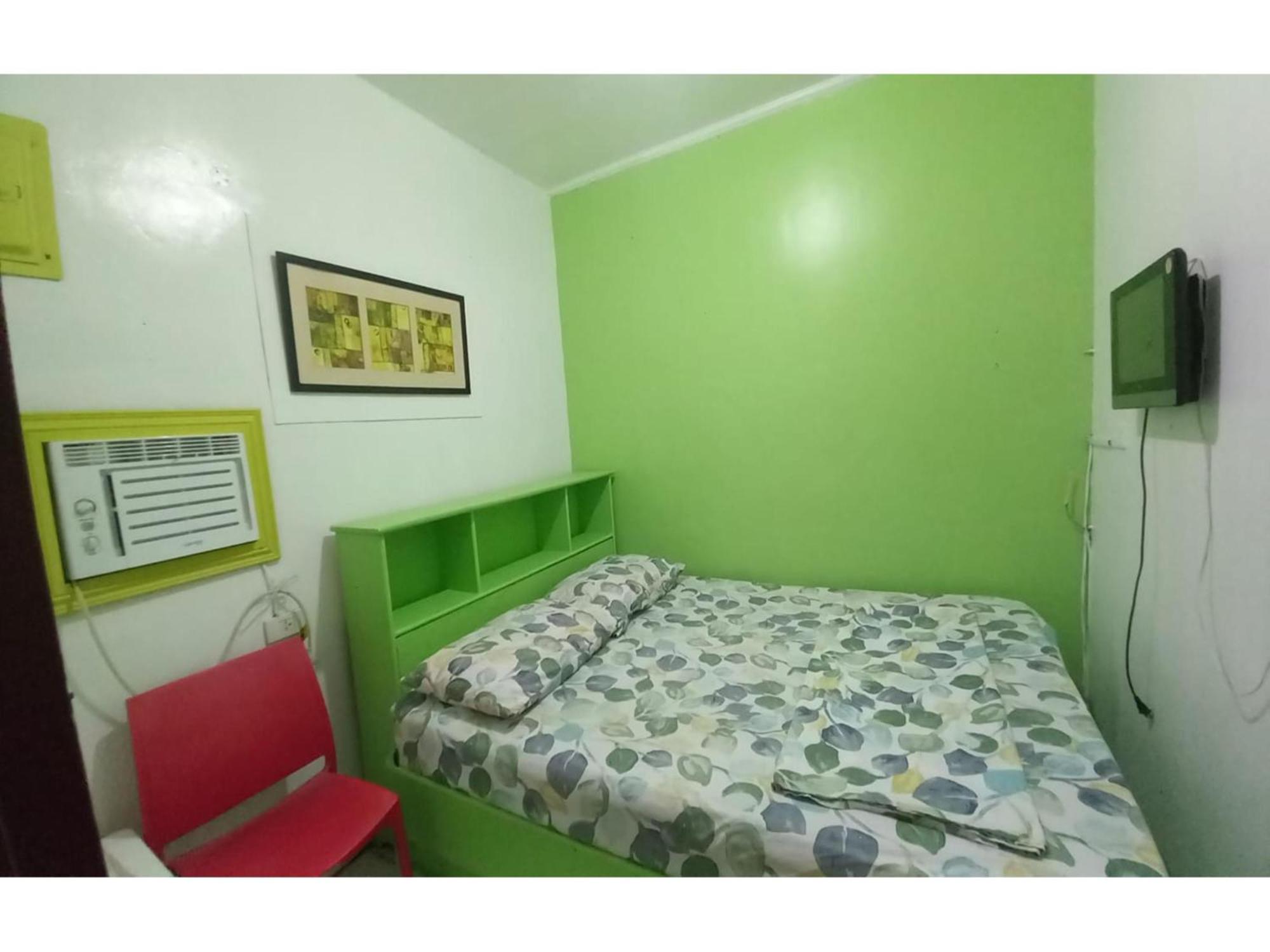Oyo 1048 Jomckayl Apartelle Naga  Exterior photo